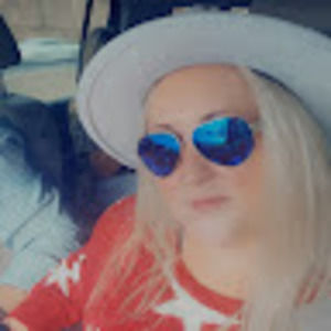 Meet your Posher, Stacie